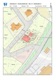 Situasjonsplan som viser tomtens plassering i forhold til nabolag, vei, høydeforhold og kommunal virksomhet.