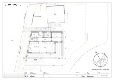 Etasjeplan (Plan 1. etasje) som viser romfordeling, dimensjoner og plassering av bygningen i forhold til tomt og naboeiendom.