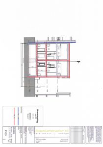 Snittegning av en bygning som viser romfordeling og konstruksjon.