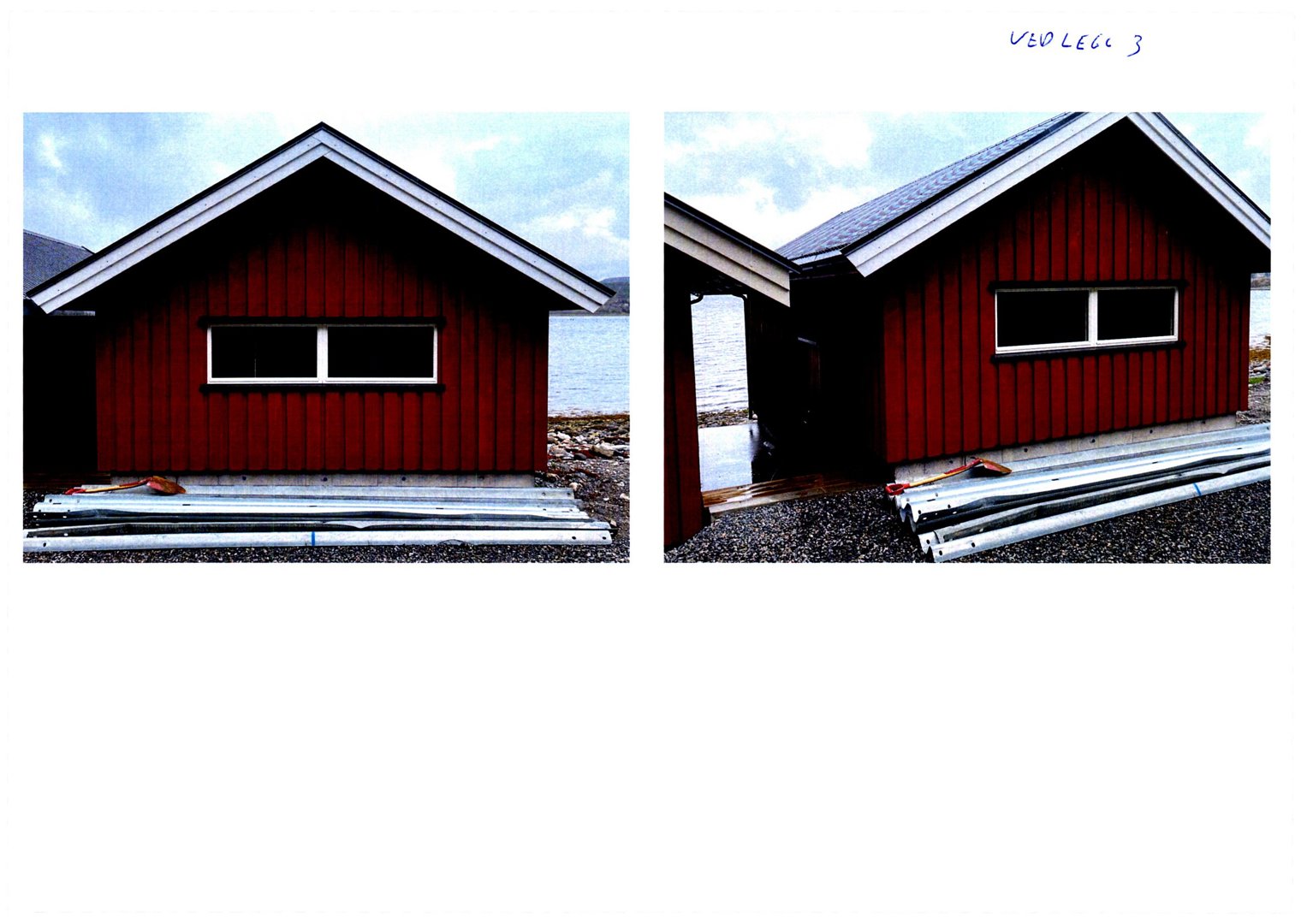 Fotografier av en rød hytte med hvite vinduer, sett fra front og side. Bildene viser bygningen i et utendørs miljø med vann i bakgrunnen.