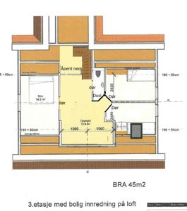Plantegning av 3. etasje med boliginnredning på loft, inkludert romfordeling, dører, dusj og mål.
