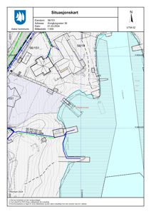 Situasjonskart som viser eiendomsnummer, adresse, nabolagsgrenser og bygningsplassering i forhold til veier og vann.
