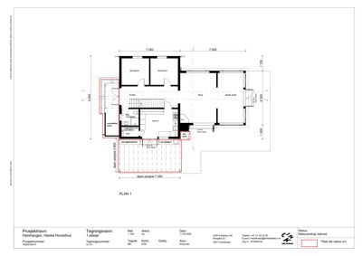 Etasjeplan (PLAN 1) som viser romfordeling, dimensjoner og utvidelser for et hus.