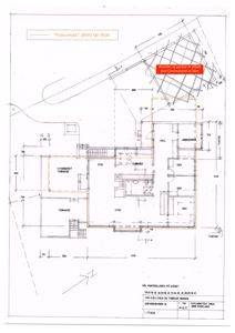 Etasjeplan (1. etasje) med romfordeling, mål og notasjoner.
