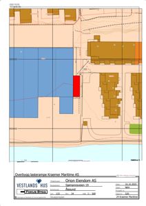 Situasjonsplan som viser tomtens beliggenhet, nabolag, høydemålerlinjer og prosjektinformasjon.