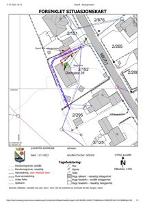 Forenklet situasjonskart som viser eiendomsgrenser, naboeiendommer, vannledninger og bygningers plassering i forhold til hverandre.