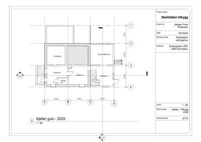 Etasjeplan for kjelleretasje (Kjeller gulv) som viser romfordeling, dører, trapp og dimensjoner.