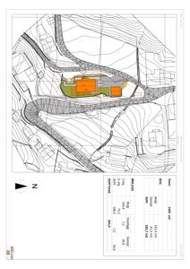 Situasjonsplan som viser tomtens beliggenhet, topografi, naboeiendommer og plassering av bygninger med arealopplysninger.