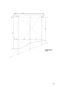 Tegning som viser et typisk snitt gjennom en bygning eller konstruksjon, med mål og skråning.