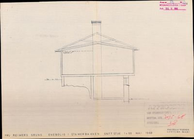 Snittegning av enebolig i Stamerbakken, som viser takkonstruksjon, kjeller og grunnmur.