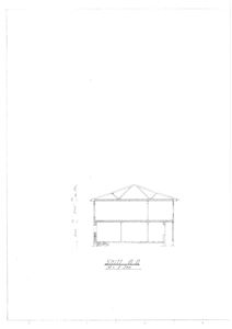 Snittegning som viser tverrsnittet av en toetasjes bygning med takkonstruksjon.