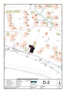 Situasjonsplan som viser tomt, naboeiendommer, veggrenser og planlagt bebyggelse.