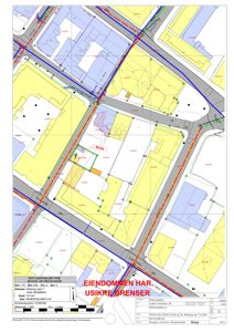 Situasjonskart som viser eiendomsgranser, naboeiendommer og infrastruktur for en byggesak.