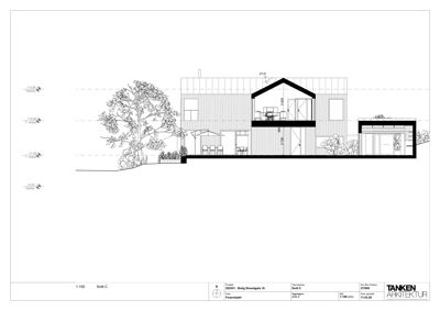 Snittegning (Snitt C) som viser bygningens tverrsnitt, høyder, etasjer og konstruksjon.