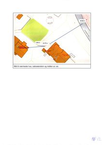 Situasjonsplan som viser tomtens plassering i forhold til nabolag, vei (Kvikklyngveien) og mål til nærmeste hus og naboeiendom.