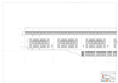 Snittegning som viser bygningens tverrsnitt, konstruksjon og romfordeling.