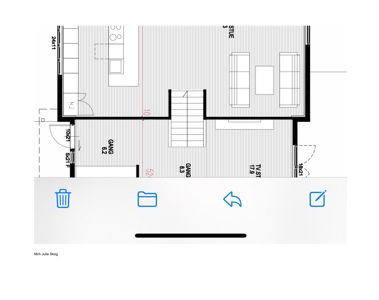 Etasjeplan som viser romfordeling, veggposisjon og møblering for en bolig.