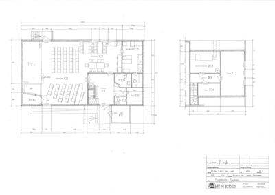 Plantegning som viser romfordeling, møblering og dimensjoner for et første etasje (1. etg) og et andre etasje (2. etg).
