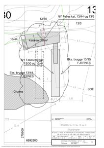 Situasjonsplan som viser tomtens form, eksisterende og planlagt brygger, kaiareal og nabolagsgrenser.