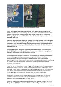 Bildet viser et flyfoto (satellittbilde) av et kystområde med to flytebrygger, merket 13/3 og 13/44. Bildet er brukt som bevis i en vurdering av et tiltak.