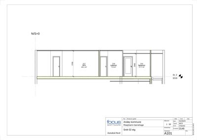 Snittegning av etasje 2 (Snitt 02 etg) som viser romfordeling, dører, høyder og etasjehøyde.