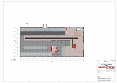 Etasjeplan (Plan 1) som viser romfordeling, dimensjoner og plassering av innredningselementer i et bygg.