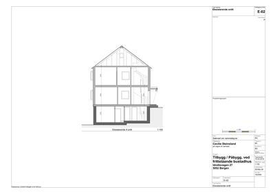 Tegning som viser et tverrsnitt (snitt) gjennom en eksisterende bygning for å illustrere konstruksjonen og romfordelingen.