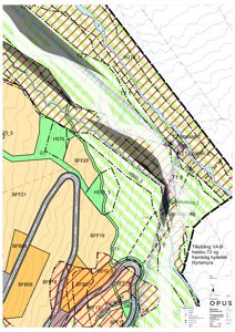 Situasjonsplan som viser tomtedeling, vegnett, vannløp og arealbruk med fargekoding og helling.