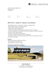 Fotografi av en moderne husfasade med et grønt tak og store vinduer.