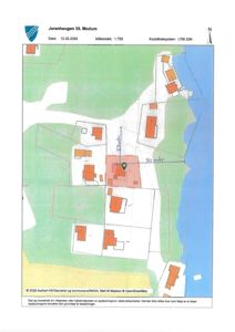 Kart over Jarenhaugen 39 i Modum som viser tomtegrenser, nabobebyggelse og en markert bygning med 50 meters avstandsmåling.