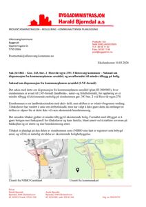 Dokumentet inneholder to kartutsnitt: et fra NIBIO Gardskart og et fra kommune kart, som viser eiendommen og omgivelsene.