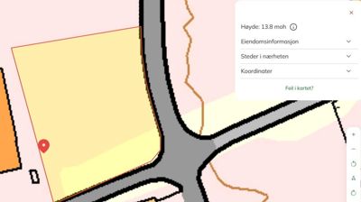 Kartutsnitt som viser eiendomsgrenser, veier og et kartvindue med eiendomsinformasjon.