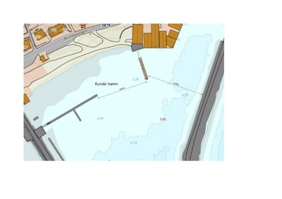 Situasjonsplan som viser bygningers plassering i forhold til 'Rundavegen' og 'Runde hamn', samt vannkvaliteter og dimensjoner.
