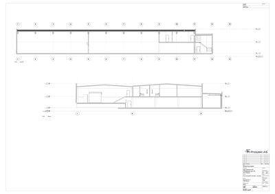 Snittegning som viser bygningens tverrsnitt, romfordeling, takform og konstruksjon.