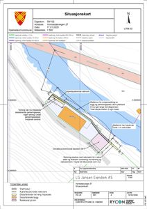 Situasjonskart som viser eiendomsgranser, eksisterende og planlagt terreng, samt plassering av nye stitemurer i forhold til nabolag.