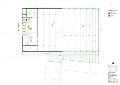 Etasjeplan som viser romfordeling, veggtykkelse og mål for en bygning.
