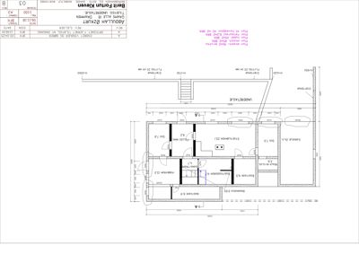Etasjeplan (1. etasje) som viser romfordeling, dører, vinduer og mål for en bolig.