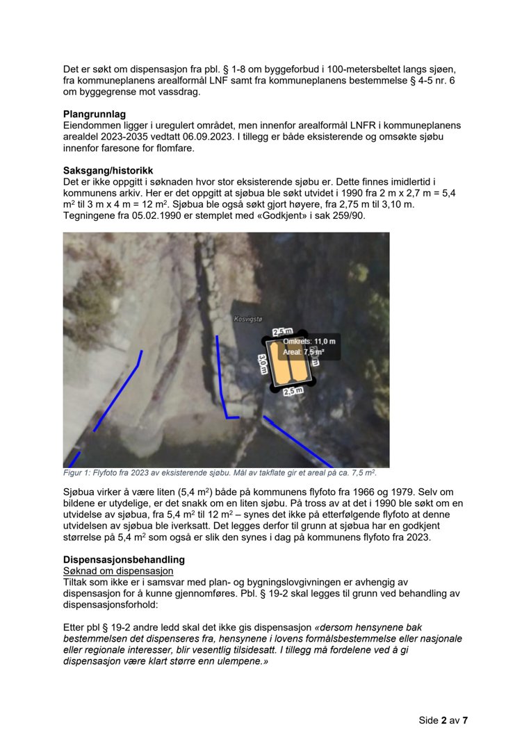 Flyfoto fra 2023 som viser eksisterende sjøbu med overlagte målinger og arealoppdeling.