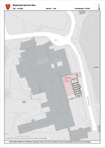 Situasjonsplan for et byggeprosjekt i Moss som viser eksisterende bygninger, topografi, veier og den planlagte plasseringen av et nytt bygg (Blyhuset).