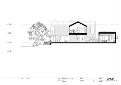 Snittegning (Snitt C) som viser bygningens tverrsnitt, høyder, romfordeling og konstruksjon.