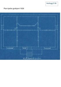 En blå tegning som viser etasjeplan for kjelleren i en bygning, godkjent i 1926. Tegningen viser romoppdeling, vegger og trapp opp.