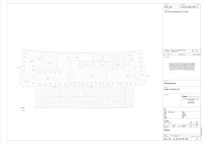 Etasjeplan (takplan) som viser romfordeling, vegger og dører for et bygg.