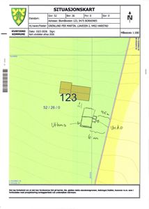 Situasjonskart fra Kvæfjord kommune som viser eiendomsgrenser, tomtens beliggenhet og adresse.
