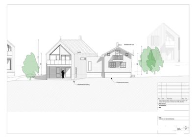 Fasadetegning som viser etasjehøyder, takhøyder og forhold til eksisterende bebyggelse og terreng.