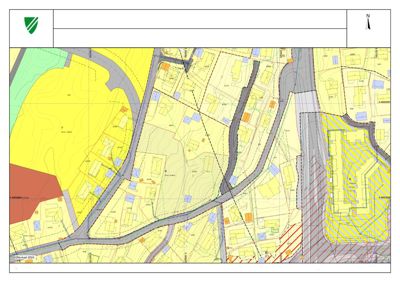 Situasjonskart som viser eiendomsnummer, adresse, målestokk og nabolagsstruktur med arealbruk.