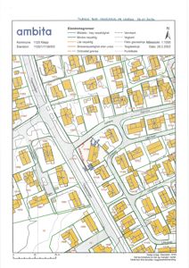 Situasjonsplan som viser eiendomsgrenser, naboskap og bygningsplassering i et område.