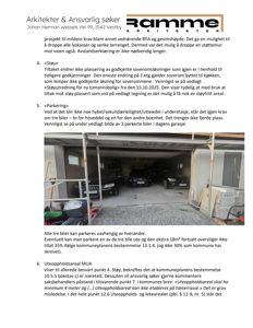 Fotografi av en garasje med tre parkerte biler.