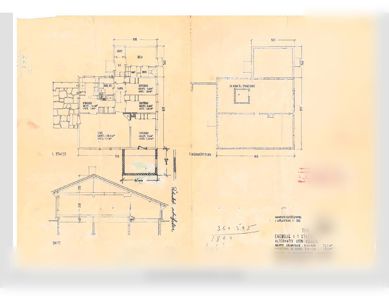 Etasjeplaner (1. og 2. etasje) med romfordeling, dimensjoner og tekstbeskrivelser.