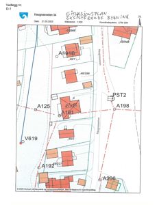 Situasjonsplan (tomtekart) som viser bygningers plassering, eiendomsnummer og gateløp.