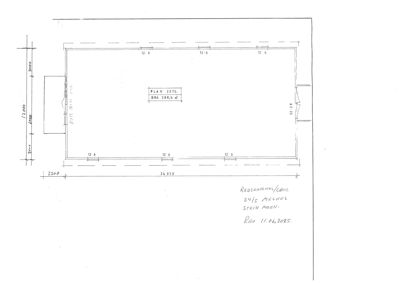 Etasjeplan (etasjeplan) som viser romfordeling, dimensjoner og inngangspunkt til et bygg.